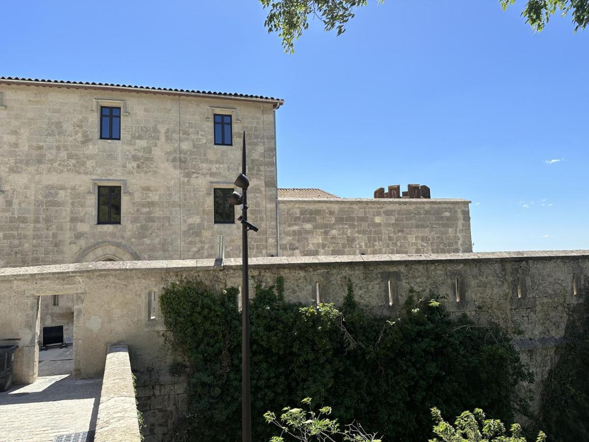 Hotel La Prison Béziers Esterno foto