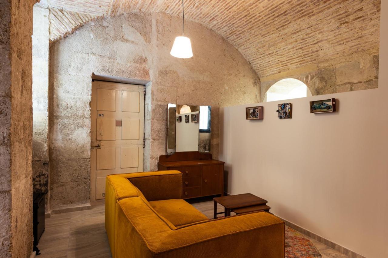 Hotel La Prison Béziers Esterno foto